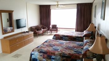 Hotel Country & By Radisson, Belleville, On